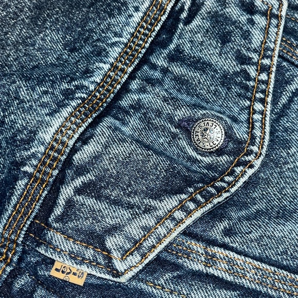 Vintage Levi’s Denim and Corduroy Jacket - Picture 4 of 5